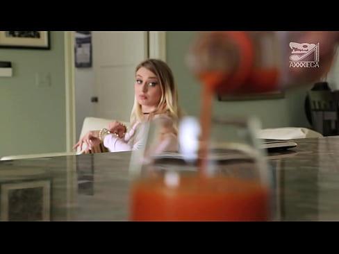 ❤️ Чоң сиськи жана тар киска менен ысык кыз утулгандан короз алат, бирок абдан кыйын ❌ Секс видео боюнча бизде