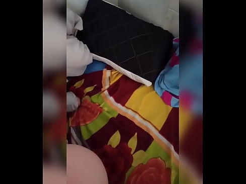 ❤️ Менин комнаташым үйдө жалгыз калат, анткени күйөөсү каникулга кетип жатат, мен аны сиккенге жана эшегин сүткө толтурганга мүмкүнчүлүк берем ❌ Секс видео боюнча бизде